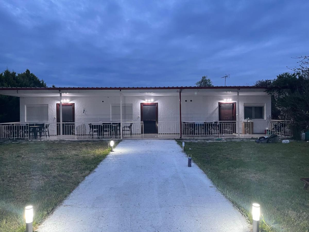 Ευχάριστο Εξοχικό Σπίτι Με Barbeque Appartamento Skála Foúrkas Esterno foto